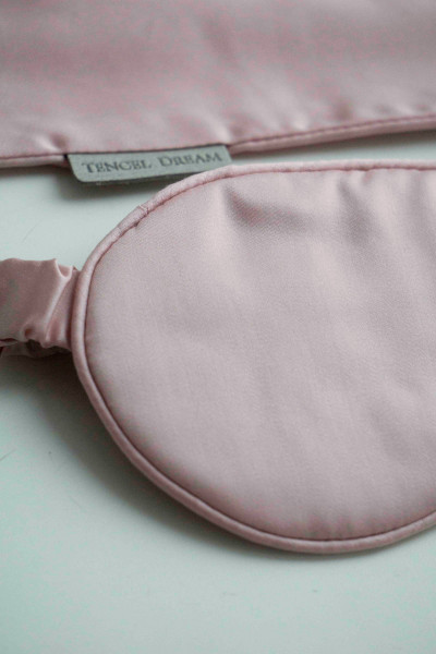 Маска для сна из тенселя Лотос